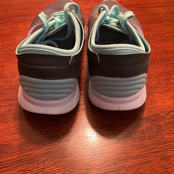 Nike Sneakers sz7.5 (Training / Free Balanza) - Picture 7 of 7